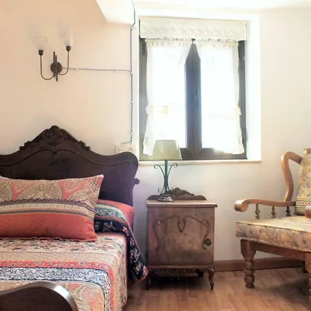 منزل ريفي Casa De Aldea En El Centro De Asturias *