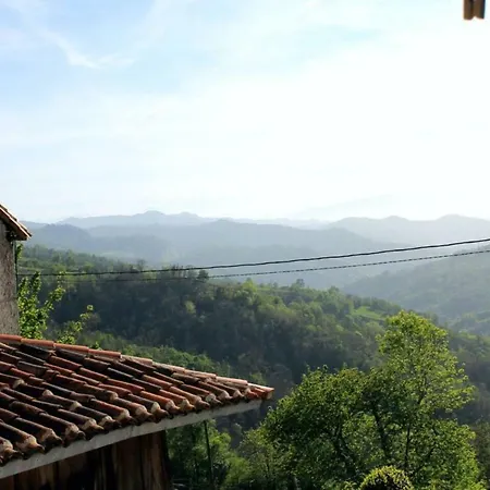 منزل ريفي Casa De Aldea En El Centro De Asturias Llanos Los Artos